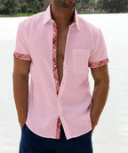 Camisa Manga Corta para Hombre con Detalle Estampado en Cuello y Puños